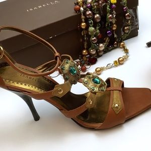 Isabella Fiore Deco Halsey